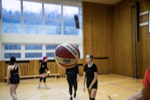 4. ročník volejbalového turnaje dívek středních škol 4  