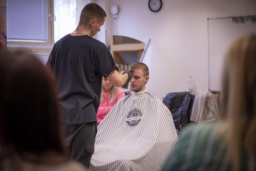 Úspěšný absolvent školy předává své dovednosti našim žákům 16  