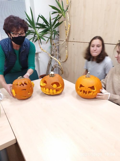 Soutěž ve vyřezávání halloweenských dýní 14  