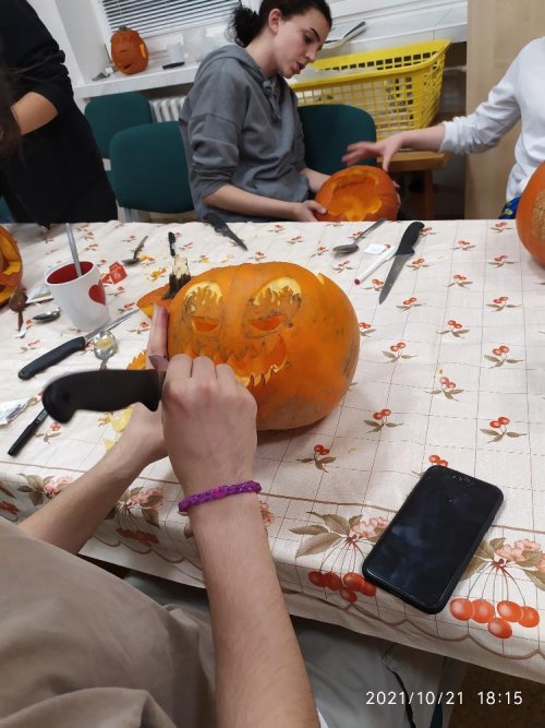 Soutěž ve vyřezávání halloweenských dýní 10  