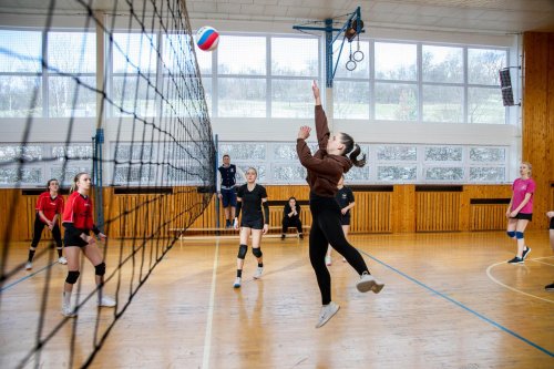 4. ročník volejbalového turnaje dívek středních škol 25  