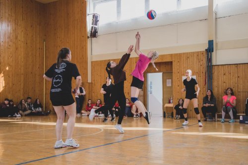 4. ročník volejbalového turnaje dívek středních škol 1  