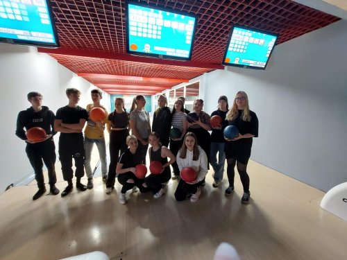 Turnaj v bowlingu 16  