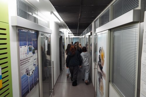 Tematická exkurze: Chemie pro obor kosmetické služby – návštěva UTB 6  