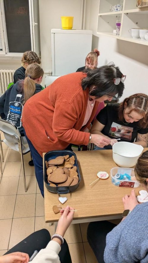 Pečení valentýnských srdíček 15  