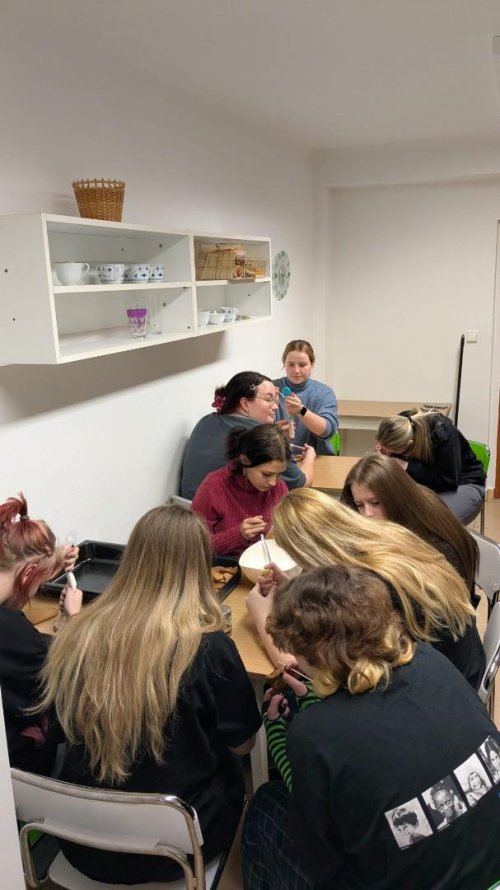 Pečení valentýnských srdíček 7  