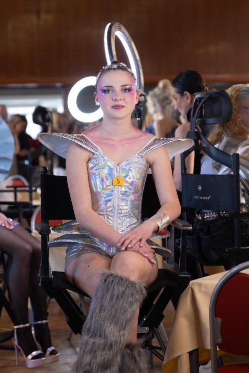 Zlatý úspěch naší kosmetičky 3  