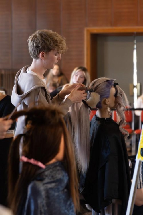 Zlatý úspěch naší kosmetičky 31  