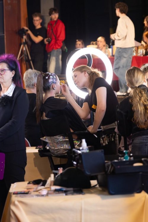 Zlatý úspěch naší kosmetičky 8  