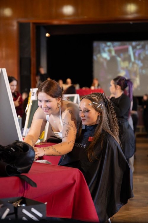 Zlatý úspěch naší kosmetičky 14  