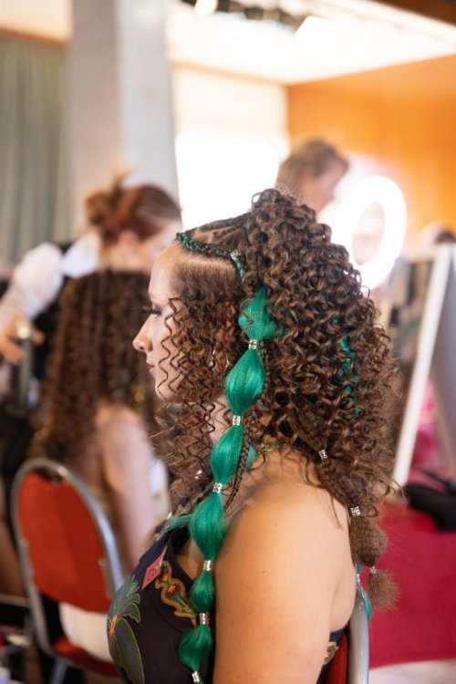 Zlatý úspěch naší kosmetičky 16  