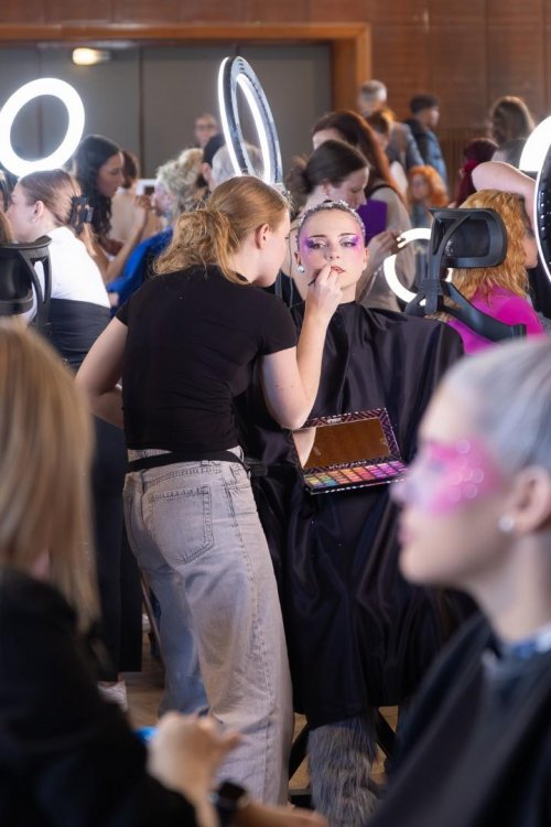 Zlatý úspěch naší kosmetičky 7  