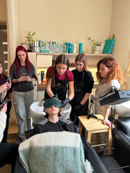 Odborná exkurze - Trichologie v praxi 12  