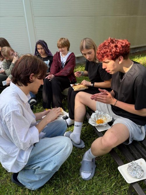 Společné grilování v DM 6  