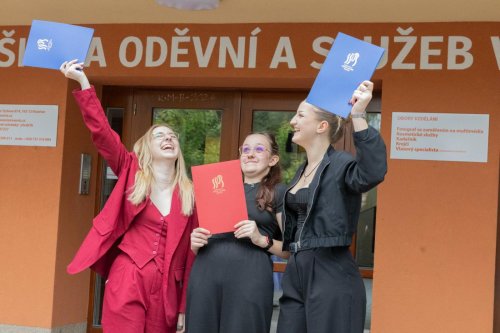 MATURITNÍ ZKOUŠKY 2026 37  