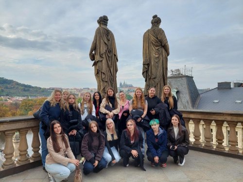 Literárně-historická exkurze v Praze – třídy KS4 a VS2 1  