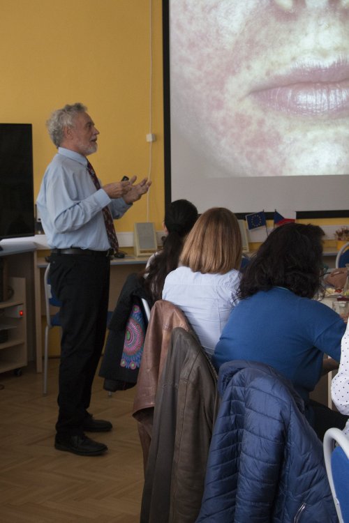 Práce kosmetiček z pohledu dermatologa